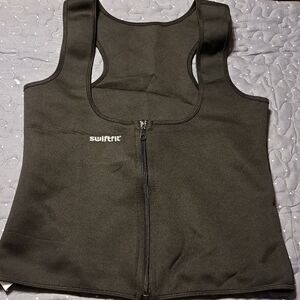 Swiftfit black zip workout vest size large